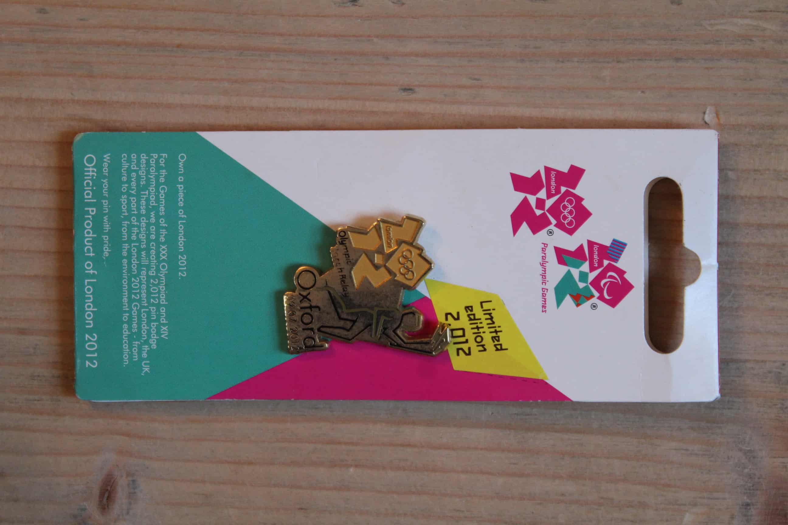 2012 LONDON OLYMPICS TORCH RELAY (OXFORD) PIN BADGE